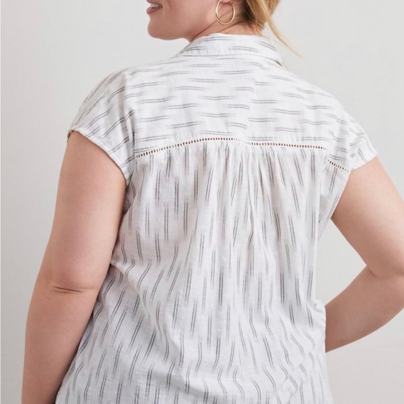 Pilcro Embroidered Surf Blouse BLUE MOTIF Large NWT - Picture 6 of 10